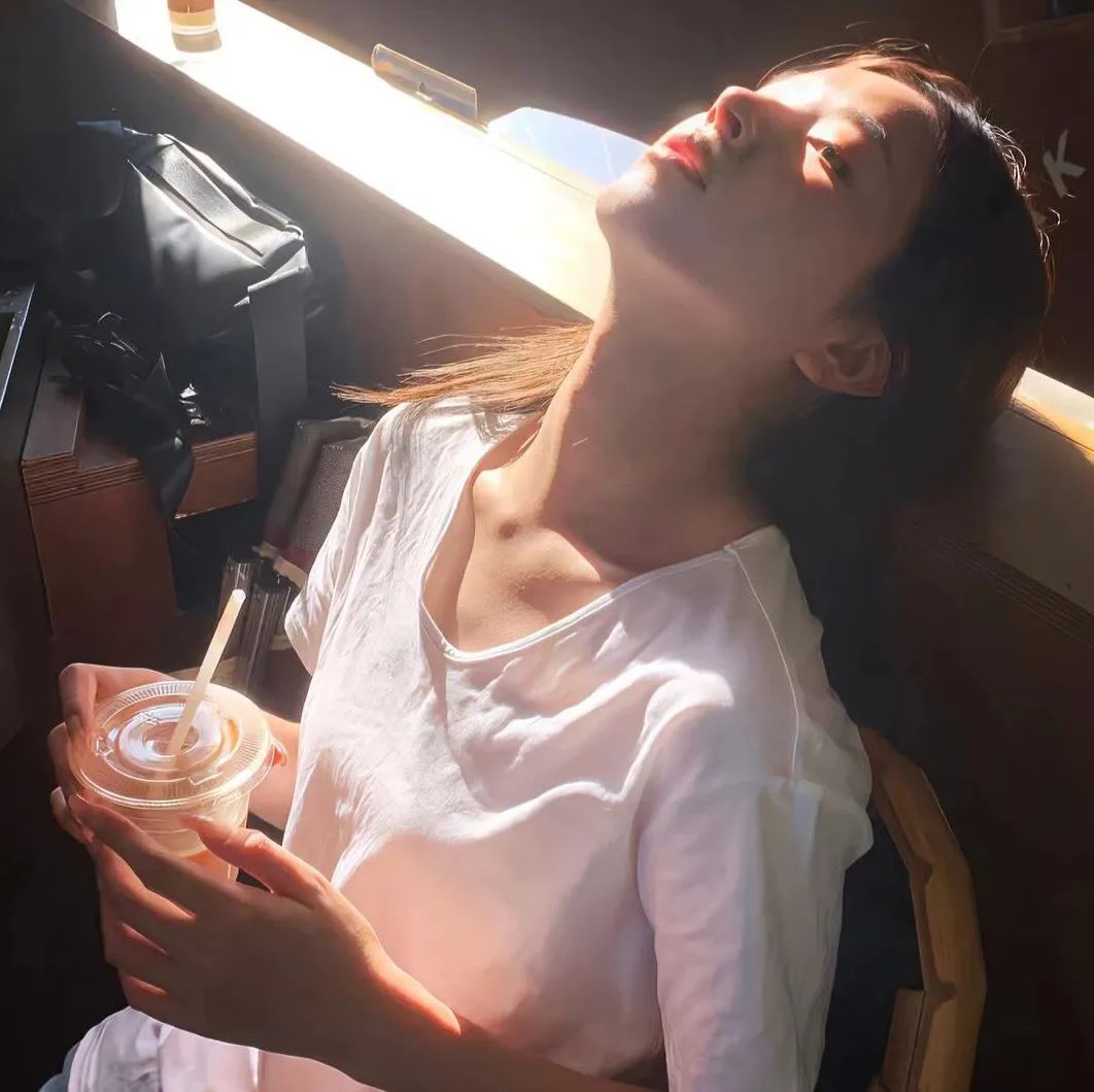 孤苦盲女阿玲